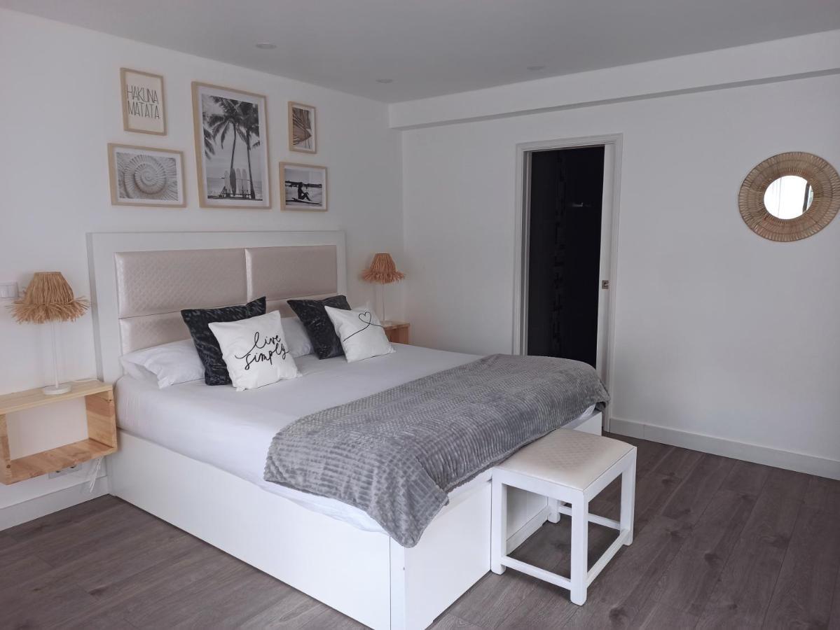 아토우기아다발레이아 Supertubos House Peniche B&B 외부 사진