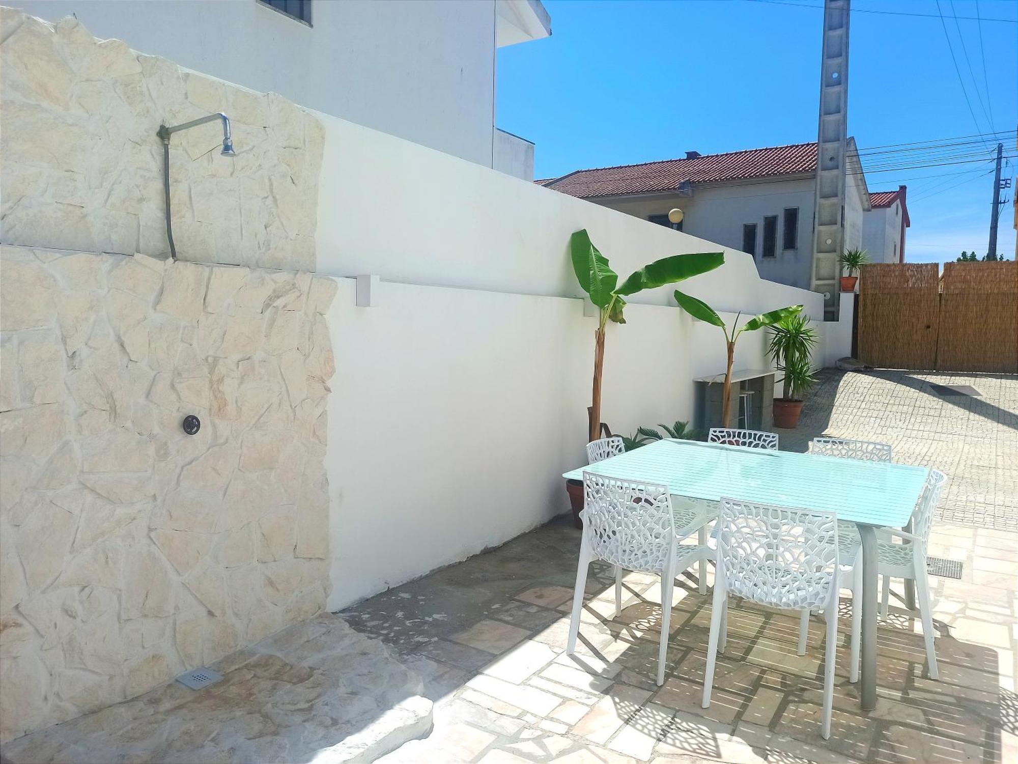 아토우기아다발레이아 Supertubos House Peniche B&B 외부 사진