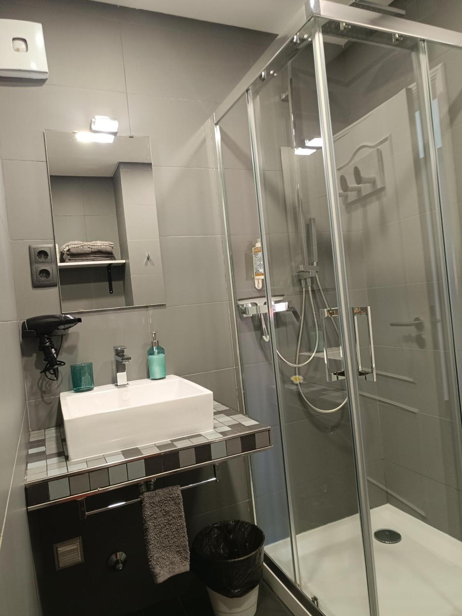 아토우기아다발레이아 Supertubos House Peniche B&B 객실 사진
